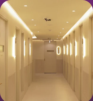 1인 전용 회복실 복도